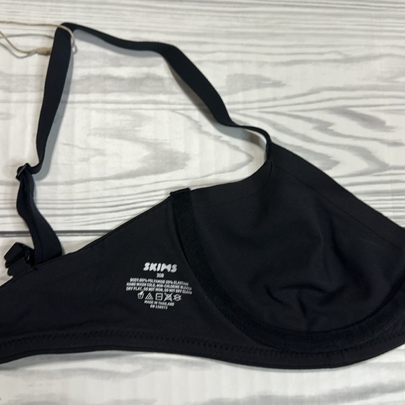 NWT Skims Fits Everybody Unlined Demi Bra Onyx 30B - Picture 6 of 9